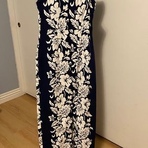 Hilo Hattie Classic Hibiscus Long Dress